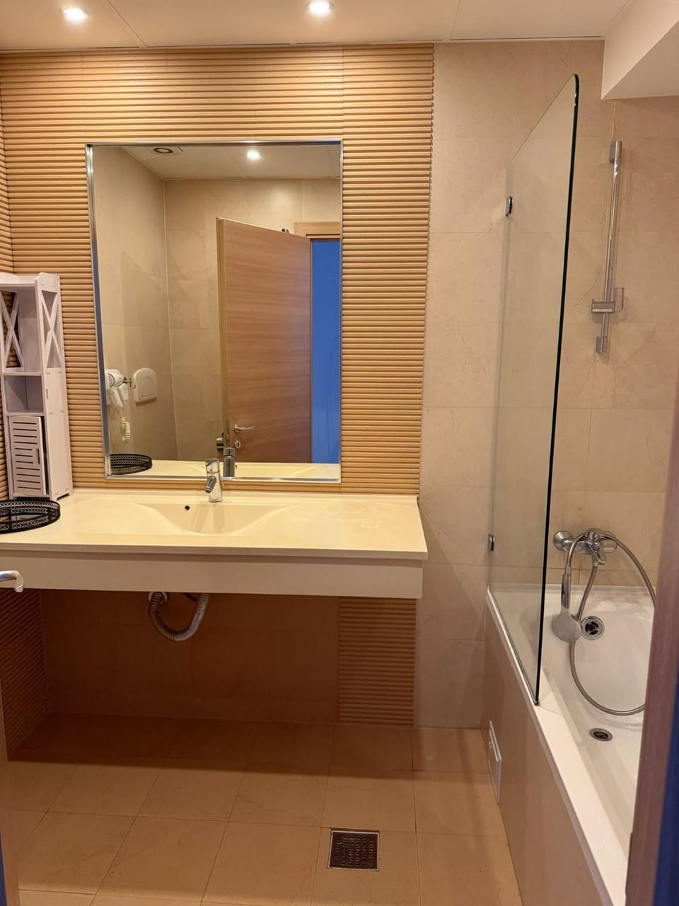 11th Delta Urbană Apartment in Bucharest