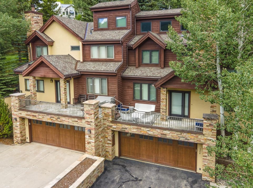 1175 B Casolar Del Norte Duplex Apartment in Vail
