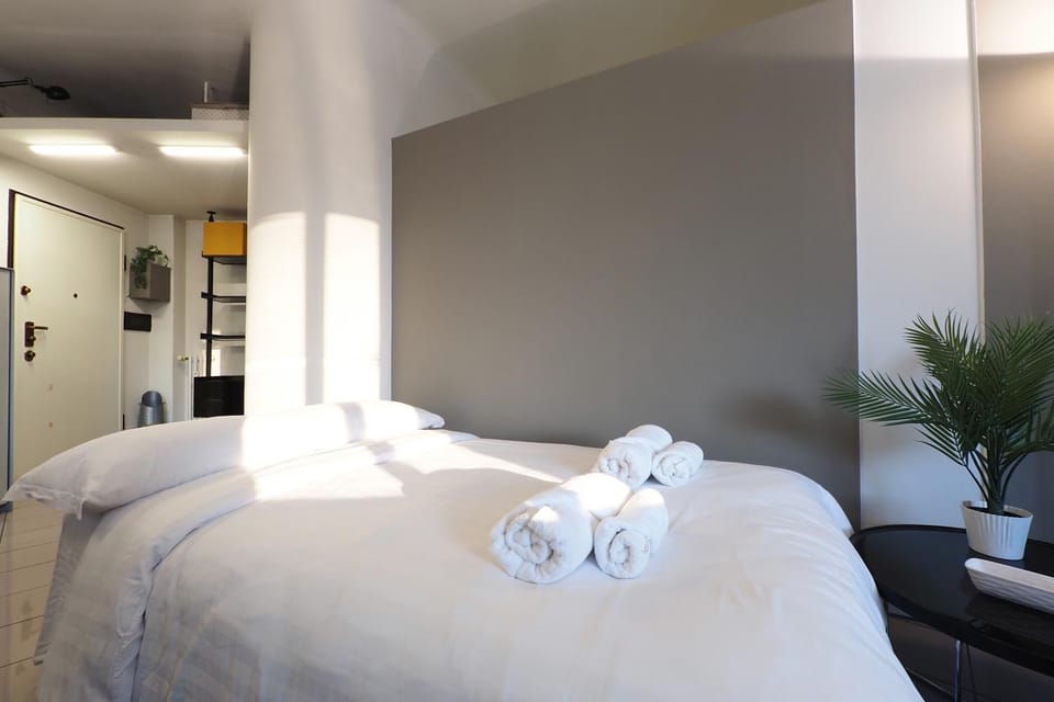 Bed, Photo of the whole room
