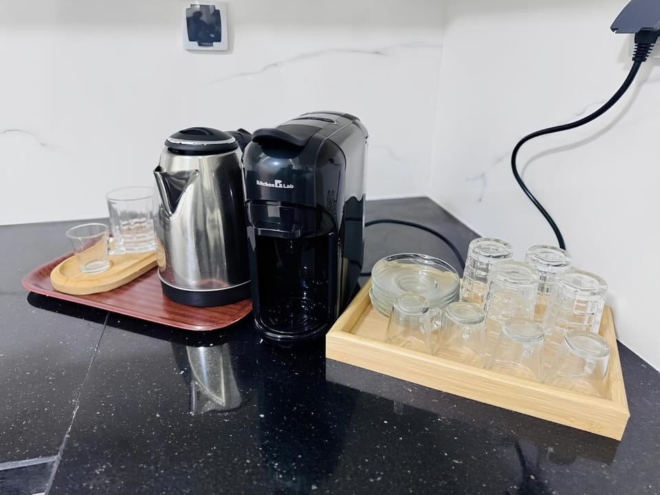Coffee/tea facilities, Kitchen or kitchenette