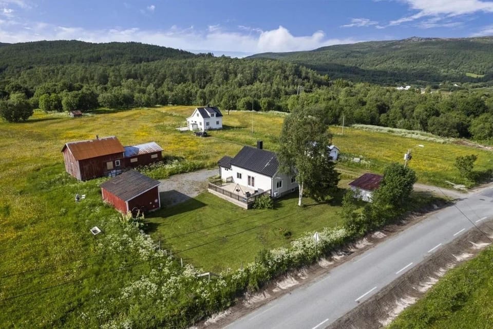 Property building, Day, Bird's eye view, Street view