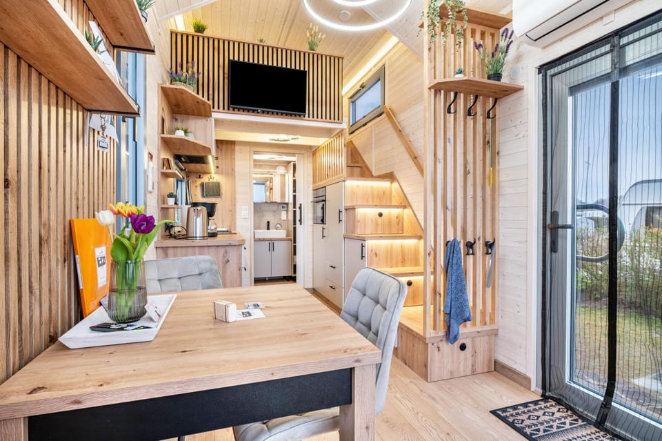 Property building, Living room