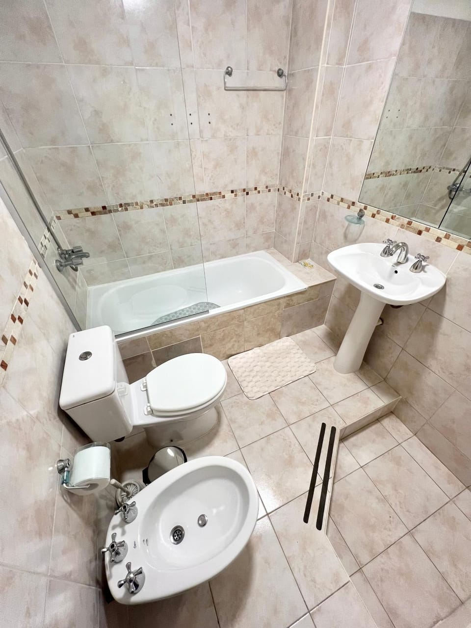 Amplio departamento renovado en el centro de la ciudad Apartment in El Calafate