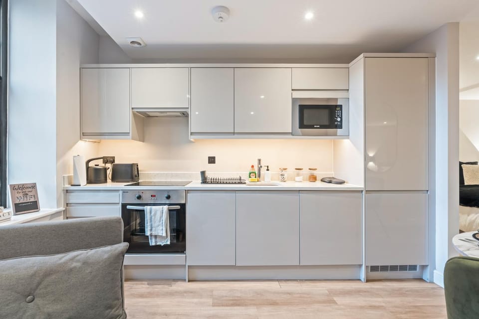 Kitchen or kitchenette, kitchen