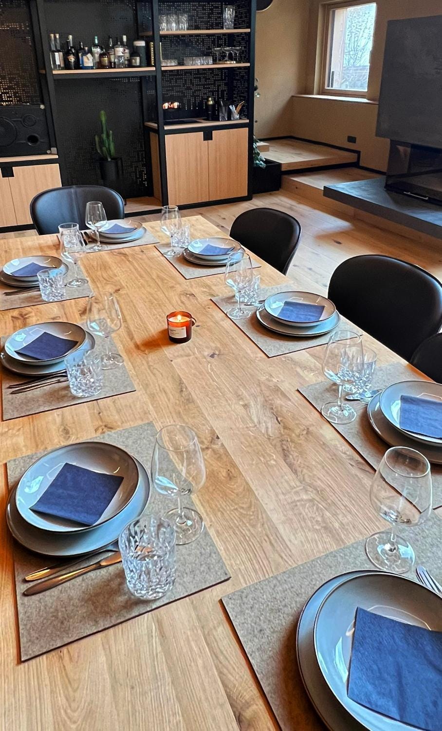 Dining area, minibar, kitchen