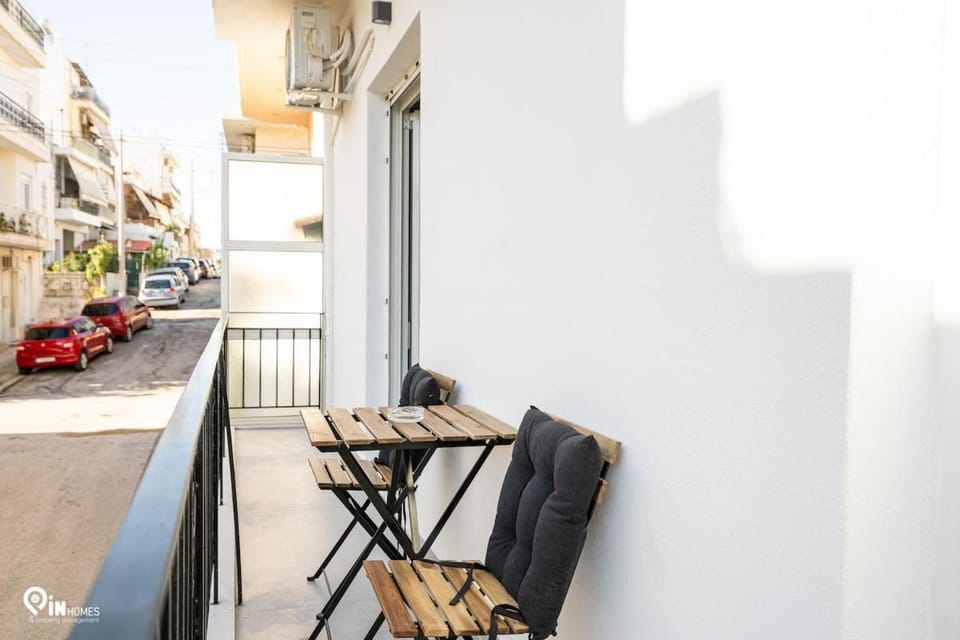 Patio, View (from property/room), Balcony/Terrace, Living room, Seating area, Dining area