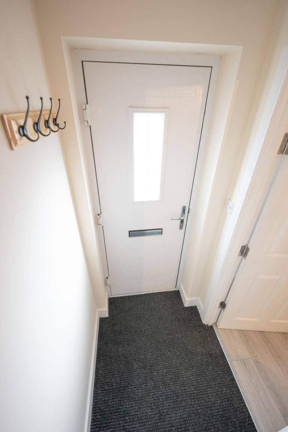 Modern Family Home Near Liverpool City House in Wallasey