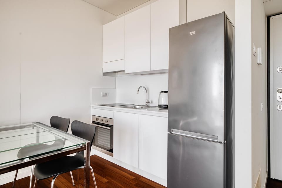 Kitchen or kitchenette, Dining area, dishwasher, oven, stove