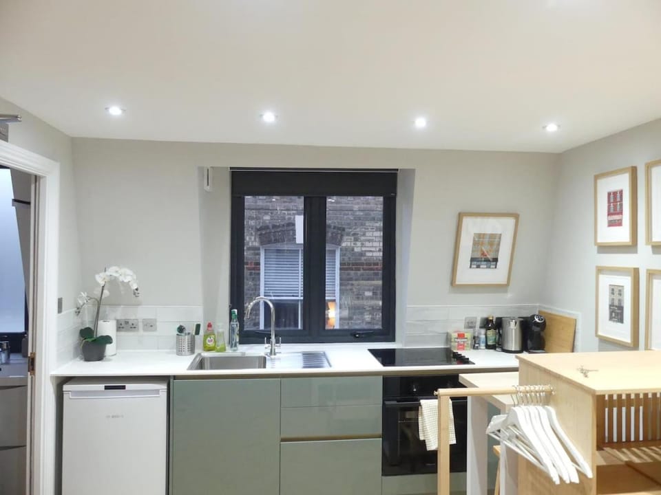 Vibrant Studio Loft in the Heart of Soho Apartment in City of Westminster