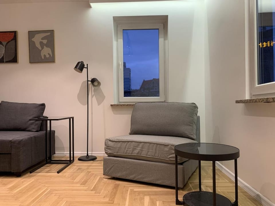 Klimatyczny apartament w sercu Wrocławia Apartment in Wroclaw