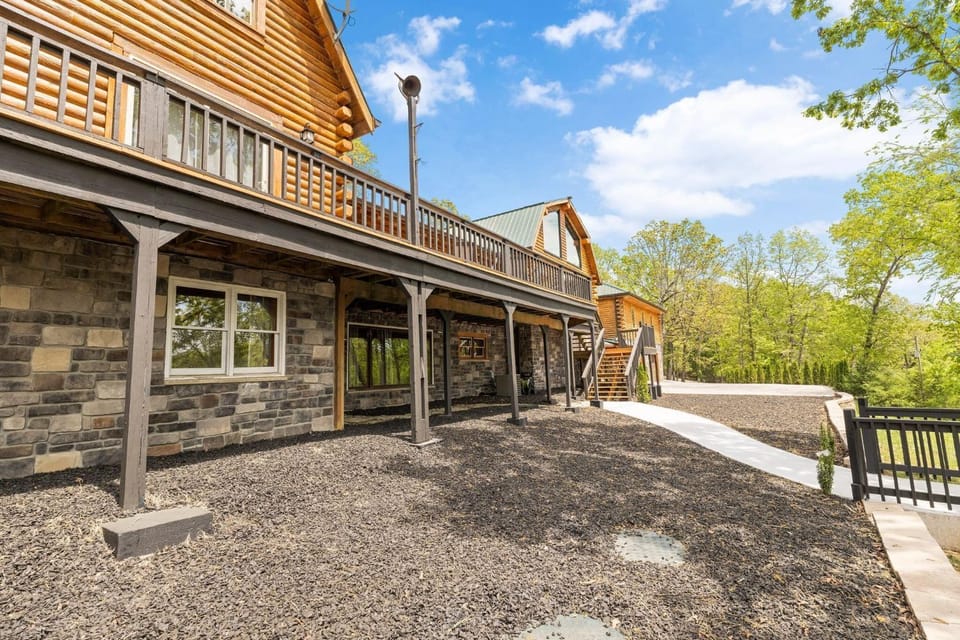 Property building, Balcony/Terrace