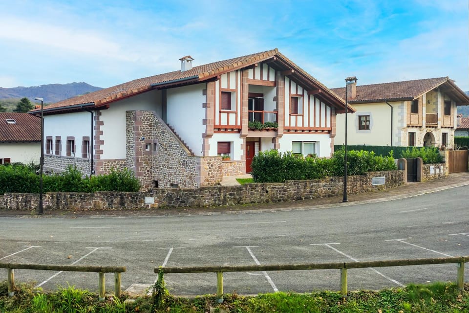 Bizi Baztan Goienetxea House in Elizondo