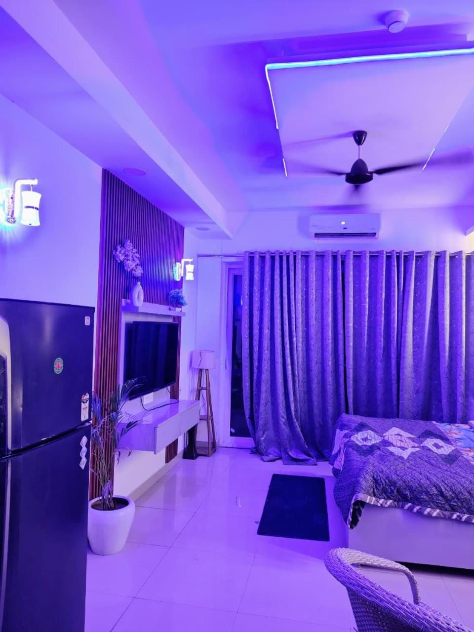 Akki Arts Space Apartment in Noida