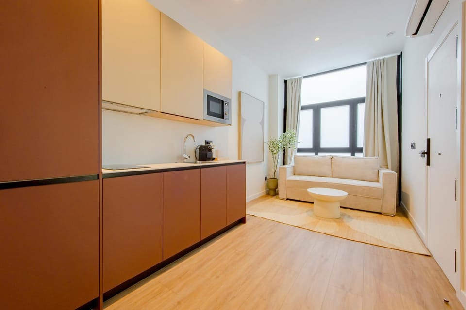 Kitchen or kitchenette, Living room