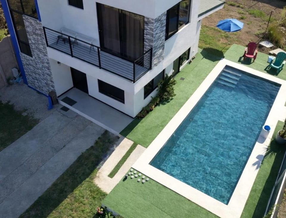 Property building, Garden, Pool view, Swimming pool