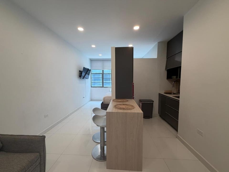 Condado Studio with Pool Walk to Beach n Dining Apartment in San Juan
