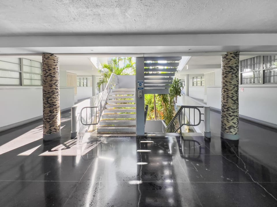 Condado Studio with Pool Walk to Beach n Dining Apartment in San Juan