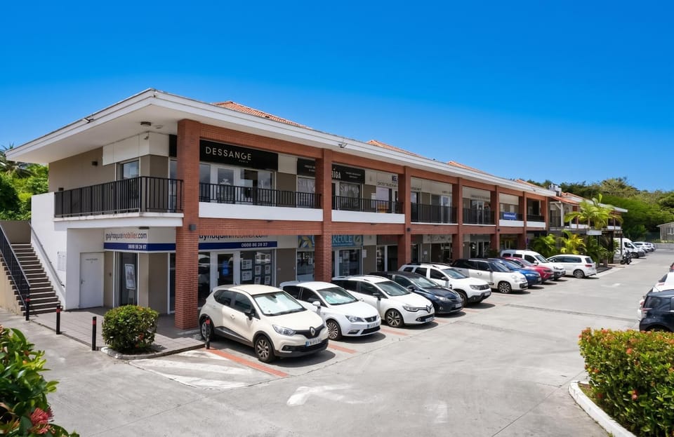 Appartement lumineux avec jacuzzi à Trois-Îlets, 50 m² Apartment in Les Trois-Îlets