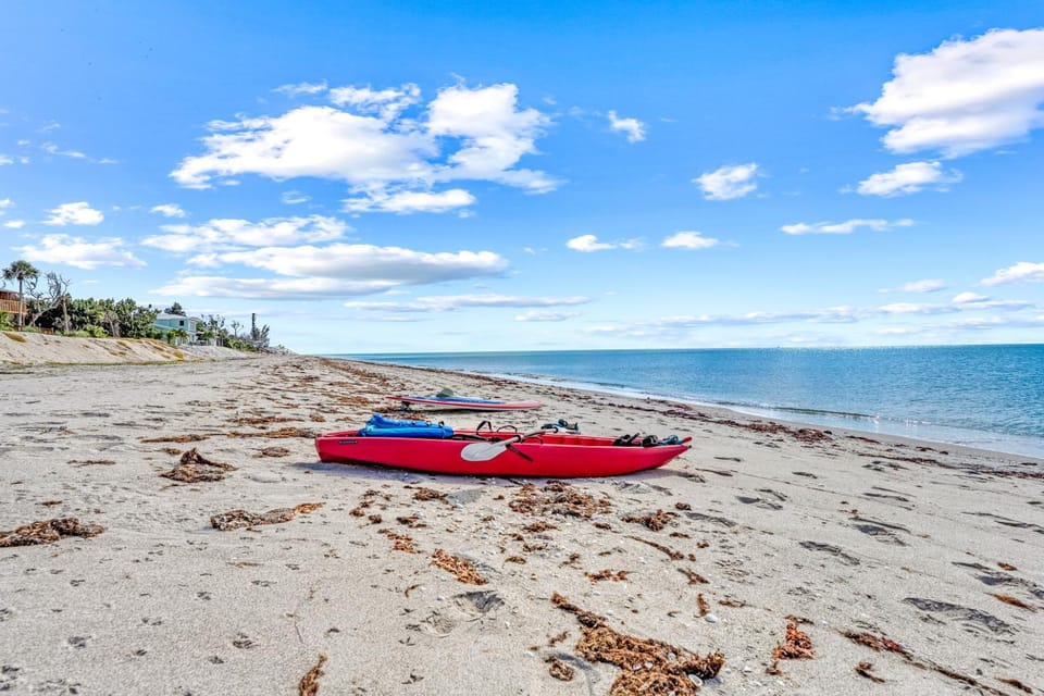 Beachfront Escape with Private Deck, Gulf Views, Resort Pool, Kayaks, and More! House in Englewood