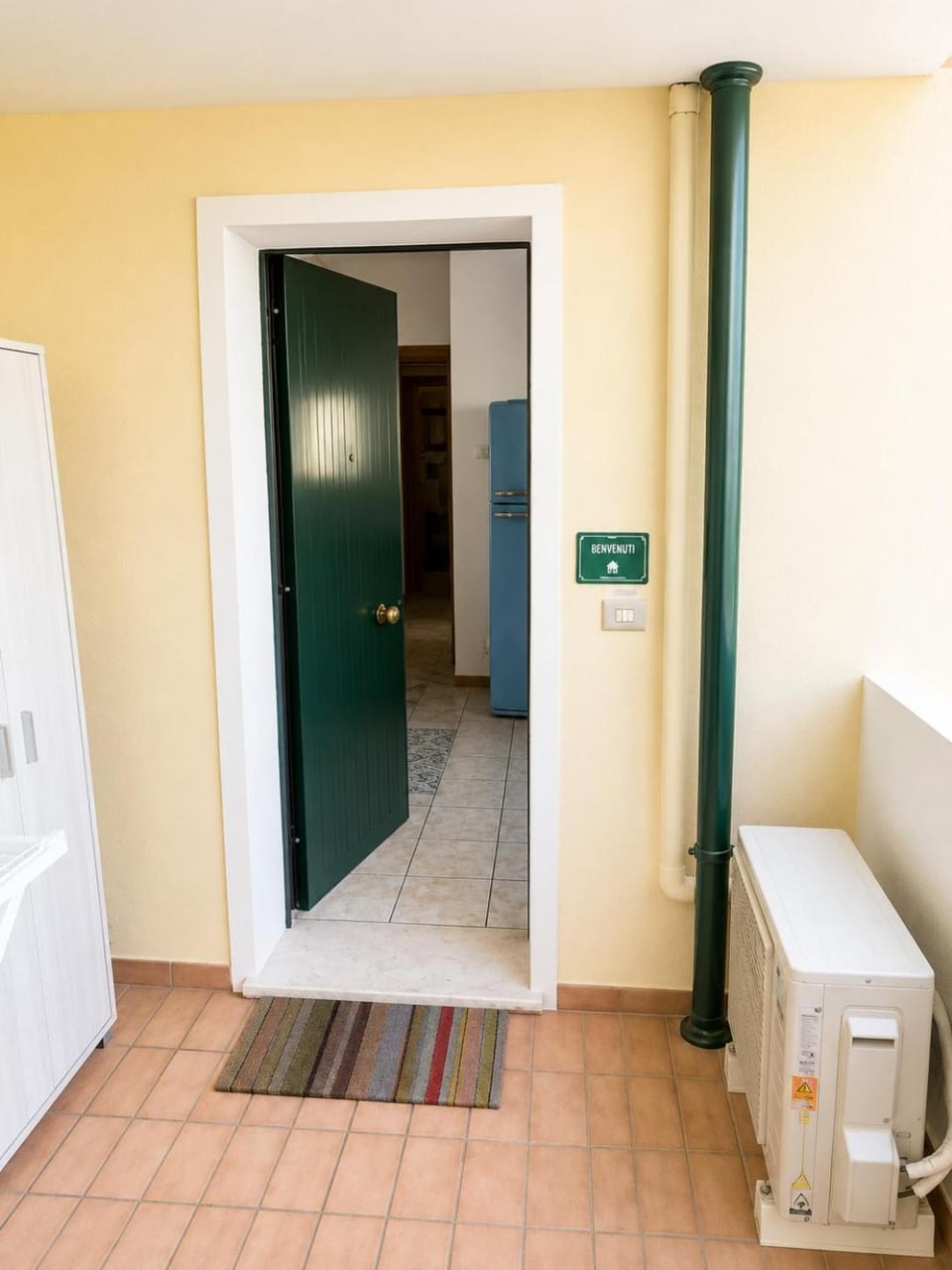 Property building, Facade/entrance