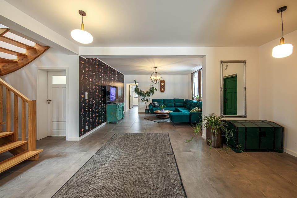 Communal lounge/ TV room, Living room