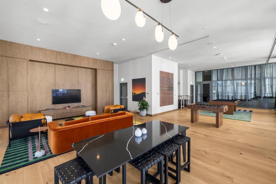 Property building, Communal lounge/ TV room