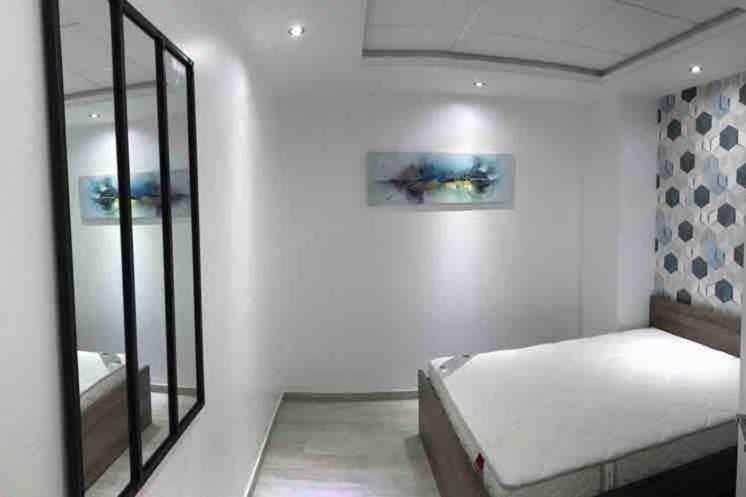7 -Logis Carmes 1km cure Apartment in Jonzac