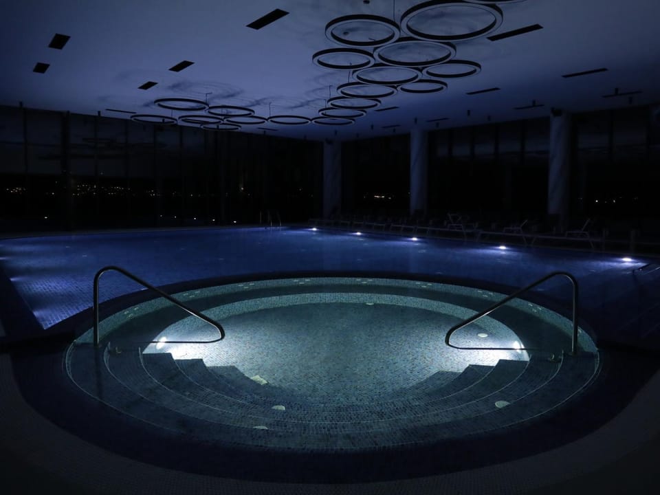 Pool view, Swimming pool