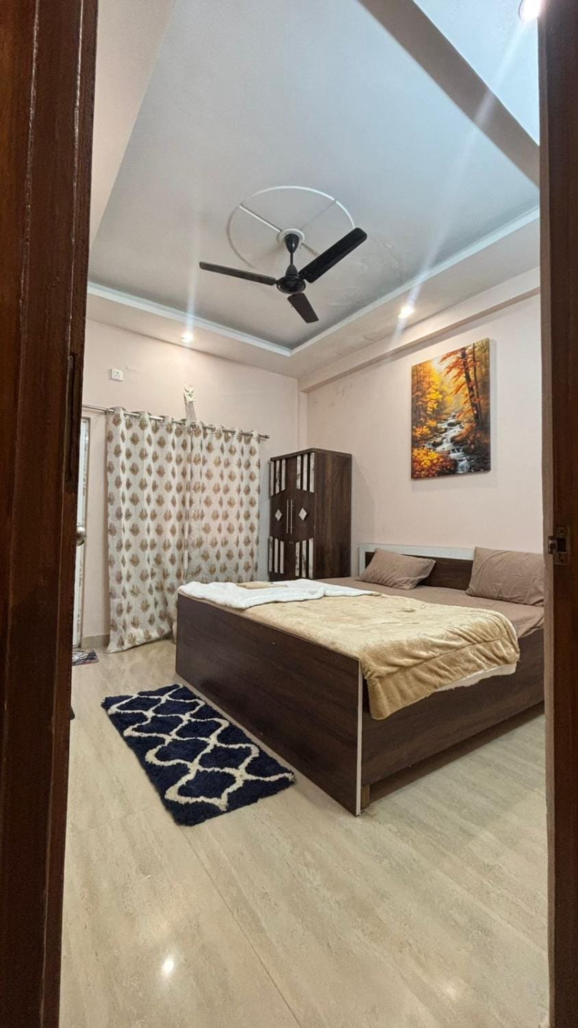 Bed, Photo of the whole room, Bedroom, air conditioner