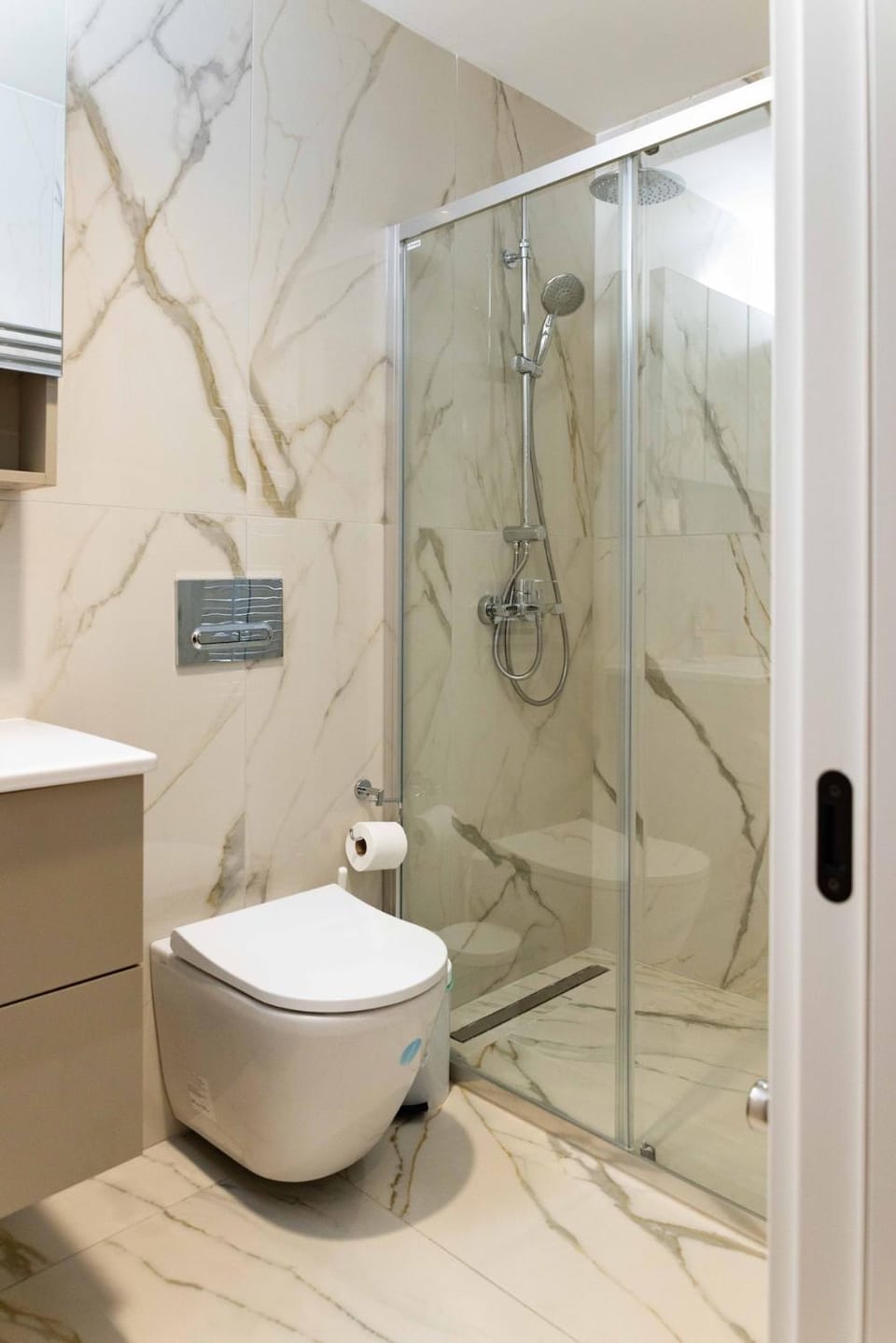 Shower, Bathroom