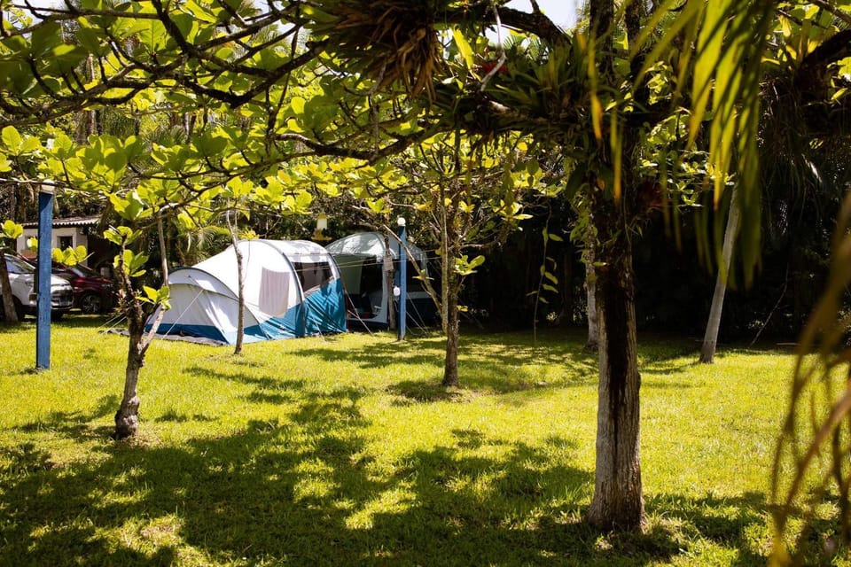 Patronos - Chalés e Camping Nature lodge in Peruíbe