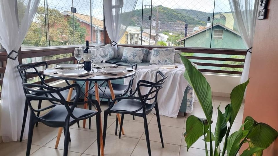 Patio, Living room, Dining area