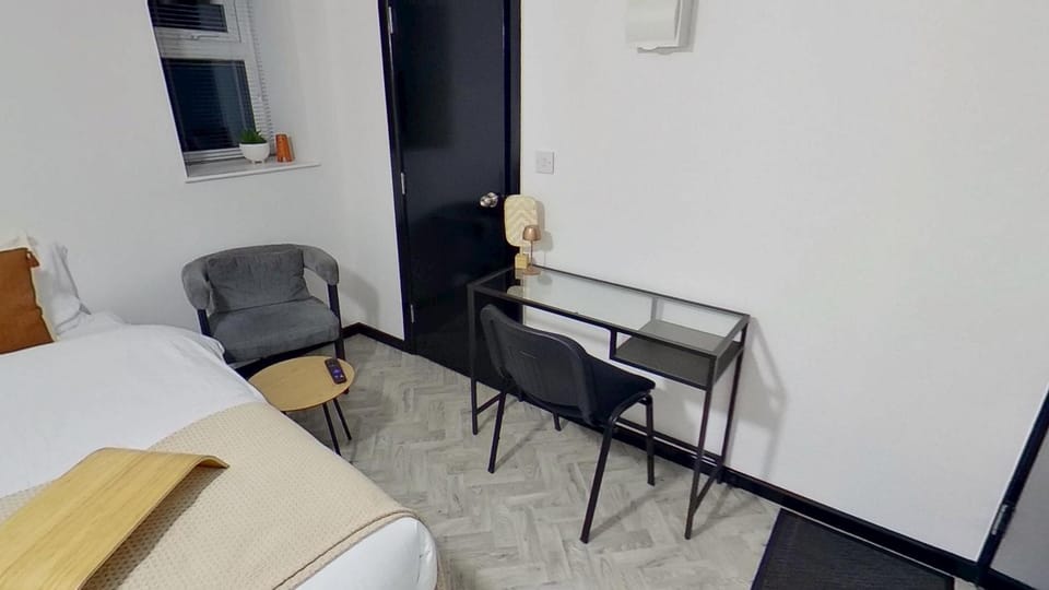 LowLoft Studio Flat Apartment in Salford