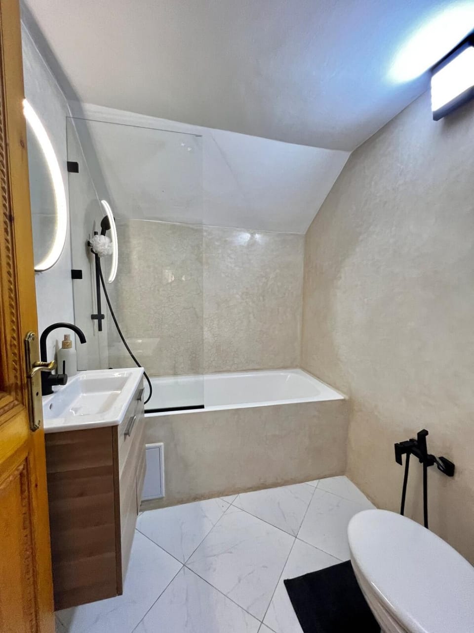 Toilet, Bathroom, Bath