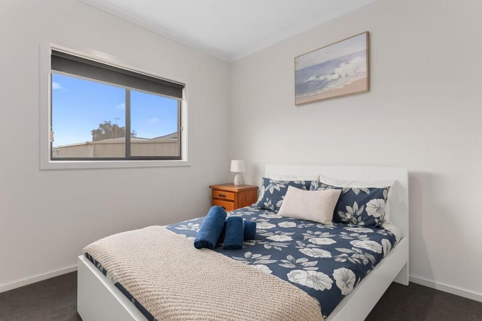 Beautiful Modern Home Minutes from Bendigo CBD House in Bendigo