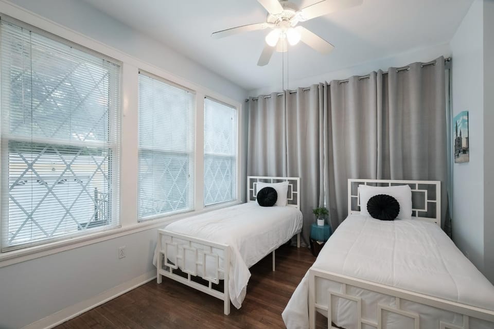 516B, Central SA , Washer and Dryer , Free Parking, Monthly rental Apartment in San Antonio