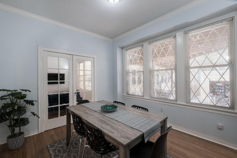 516B, Central SA , Washer and Dryer , Free Parking, Monthly rental Apartment in San Antonio
