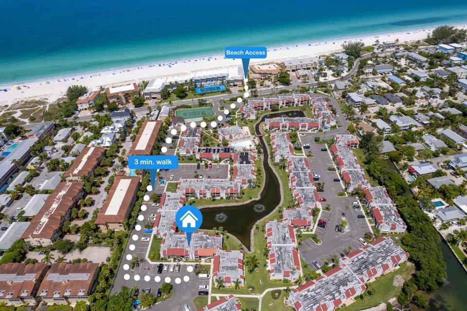 Adjust Your Altitude at Runaway Bay by SeaBreeze Vacation Apartment in Bradenton Beach