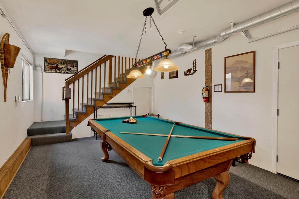 Billiard, Game Room, Entertainment, Family