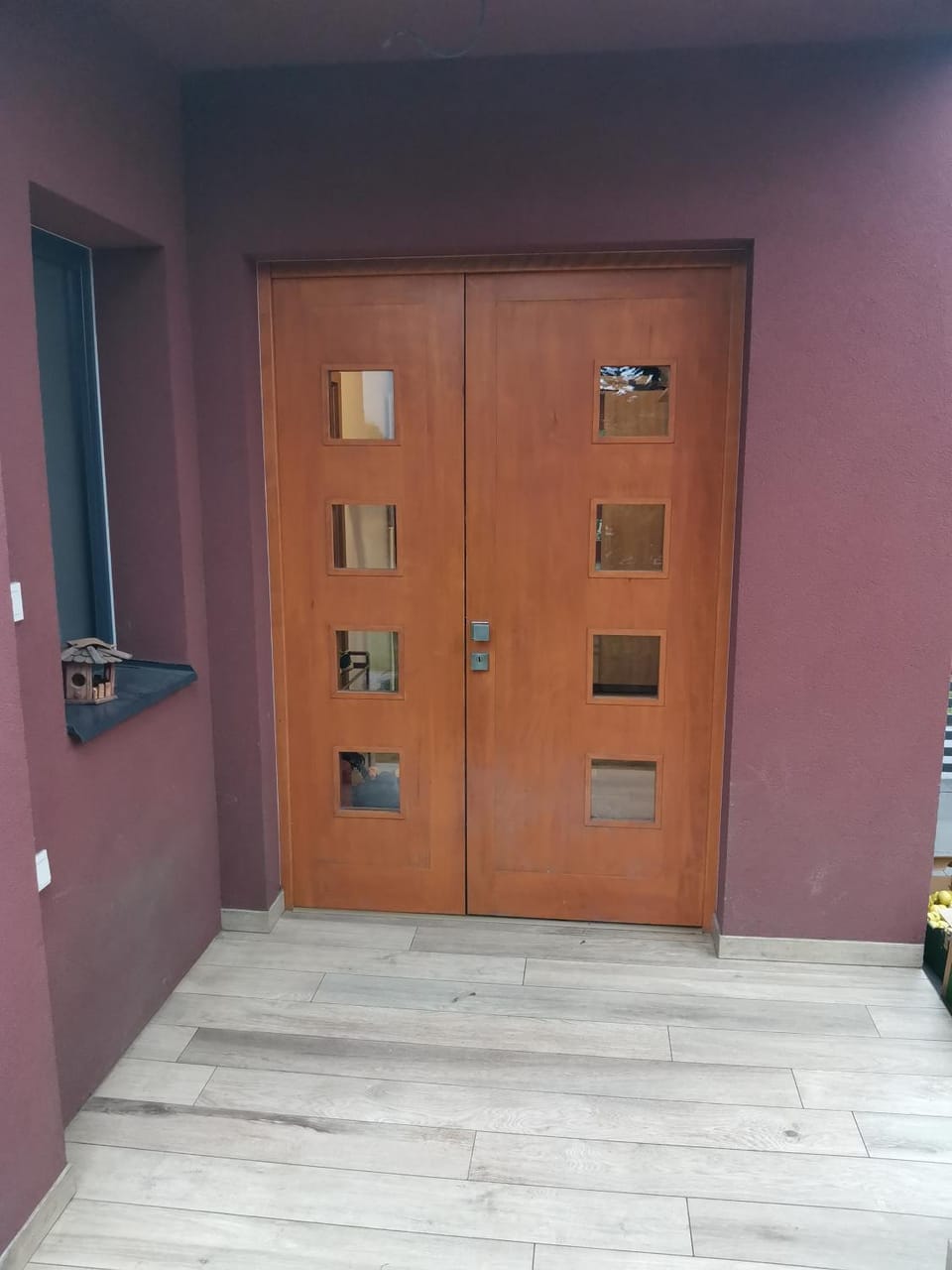 Facade/entrance