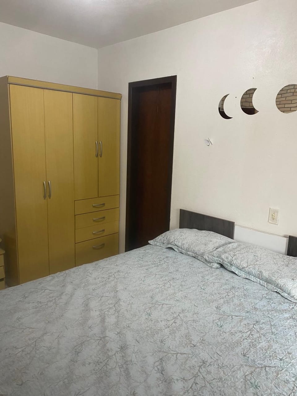 Sobrado 300m praia de Bombas House in Porto Belo