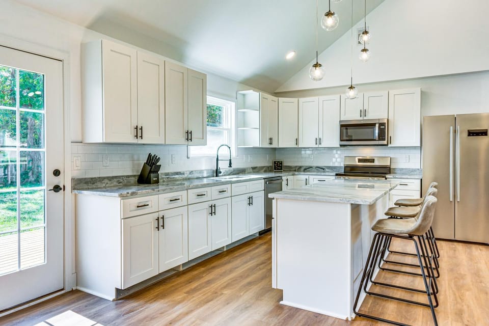 < 1 Mi to Downtown Pensacola: Quiet Home w/ Yard House in Pensacola