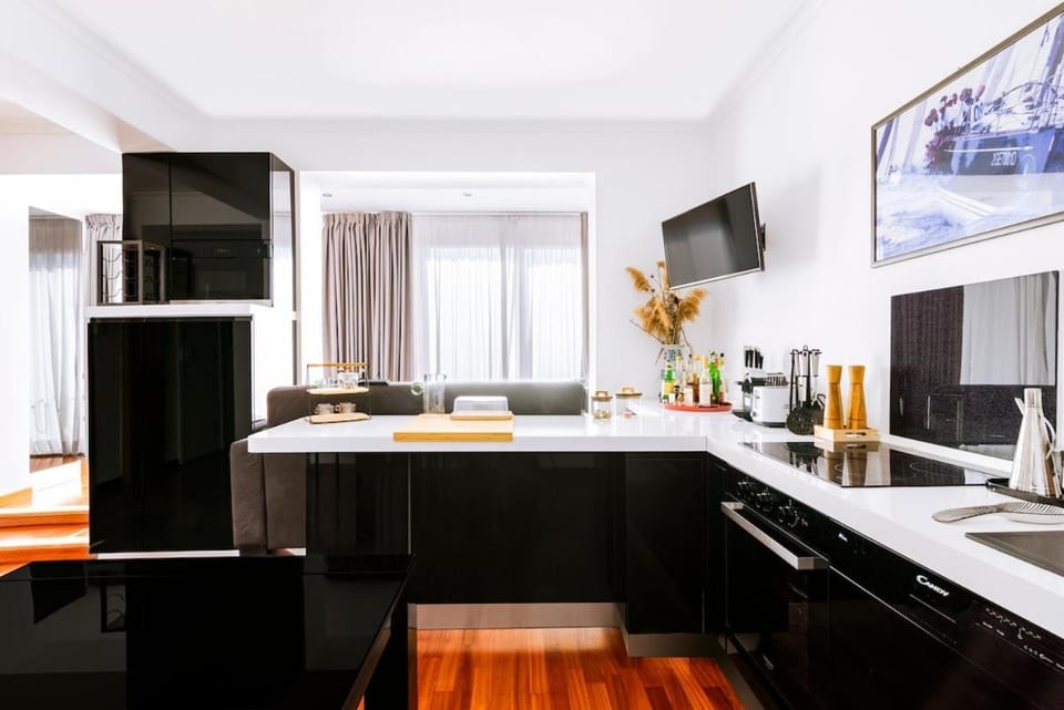TV and multimedia, Kitchen or kitchenette, Dining area