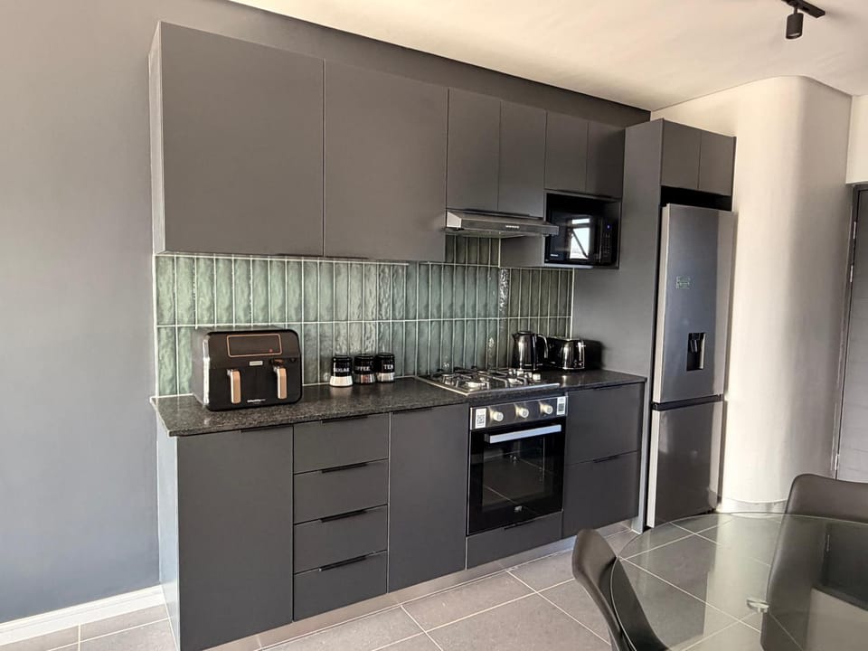Majestic Mountain views in the Cape Town Winelands Apartment in Stellenbosch