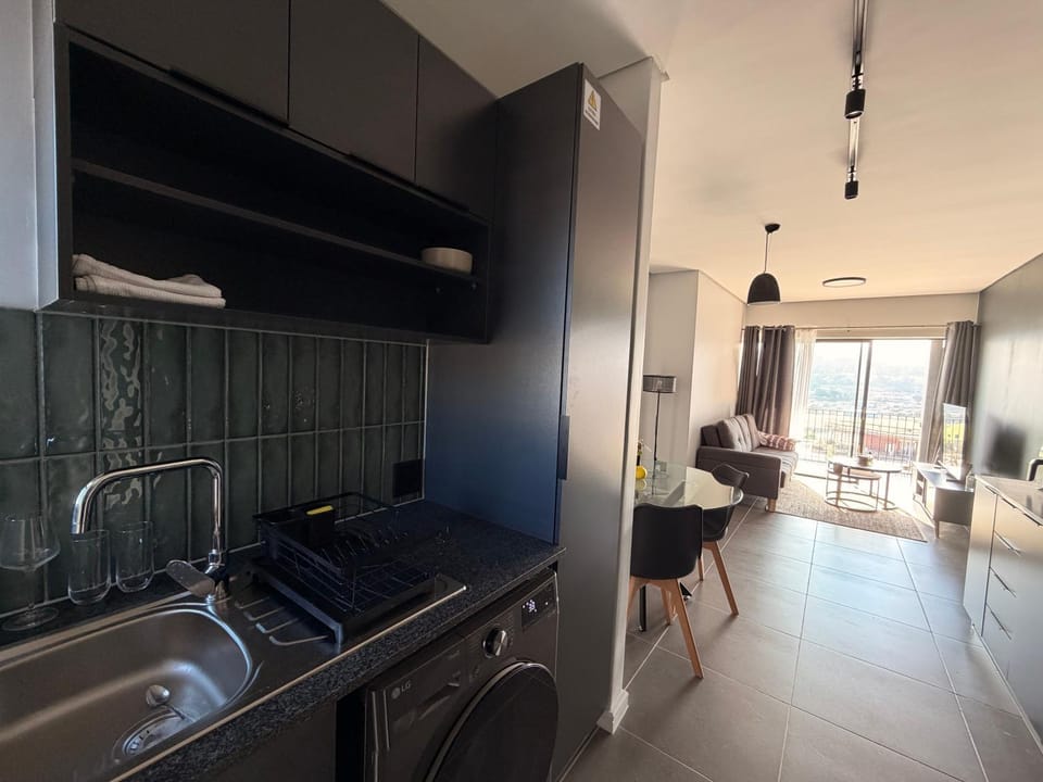 Majestic Mountain views in the Cape Town Winelands Apartment in Stellenbosch