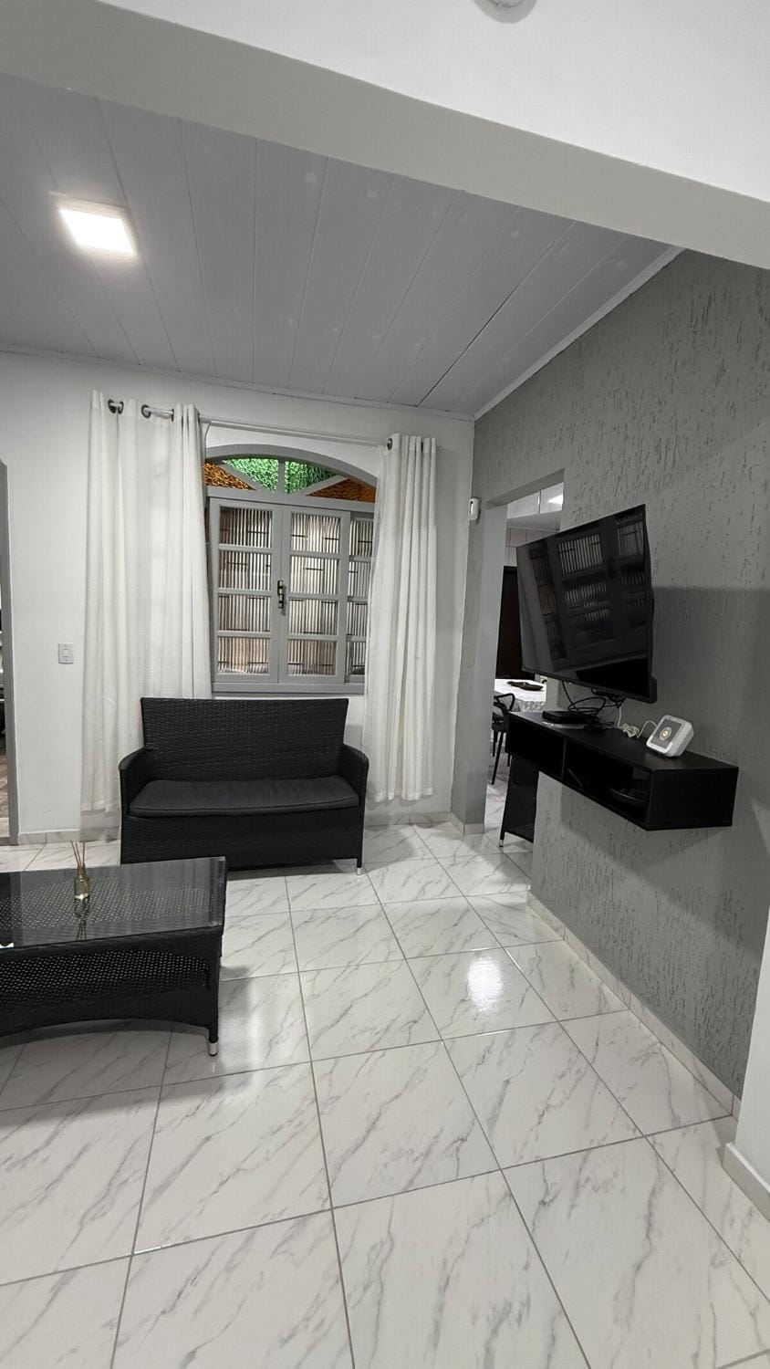 Casa para 4 pessoas, 650m da praia de Ponta das Canas, Florianópolis House in Florianopolis