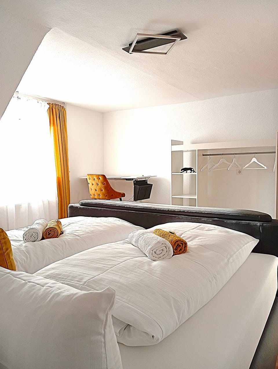 Bed, TV and multimedia, Photo of the whole room, Business facilities, Bedroom, heating, internet, towels, wardrobe