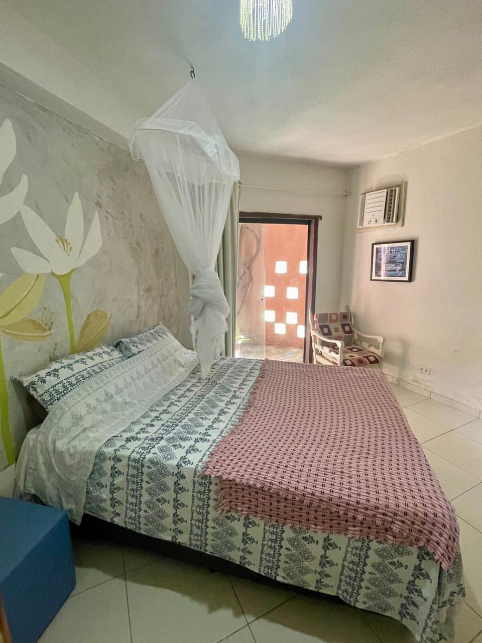 Bed, Bedroom, air conditioner