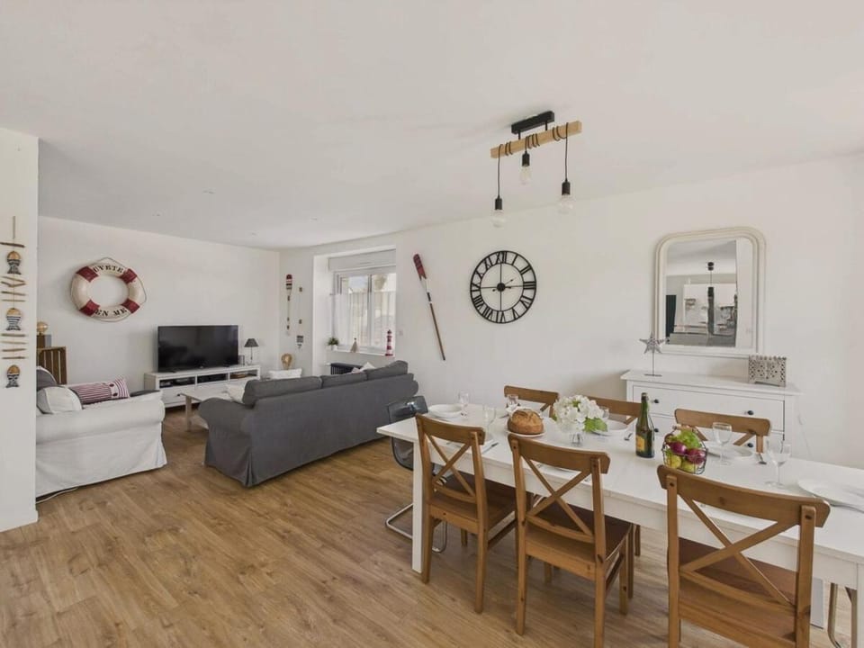 Maison Mellet familiale à 500m de la plage - Lesconil House in Plobannalec-Lesconil