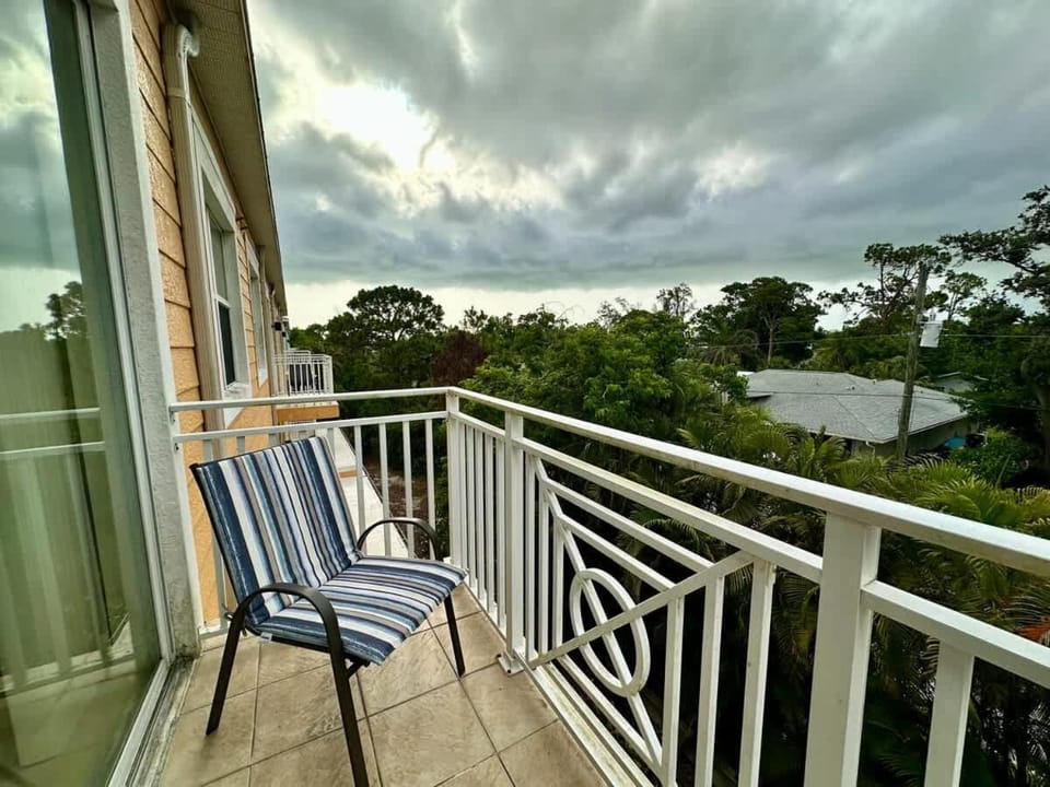 New Charming FL Condo & Fast Wi-Fi Apartment in Bonita Springs